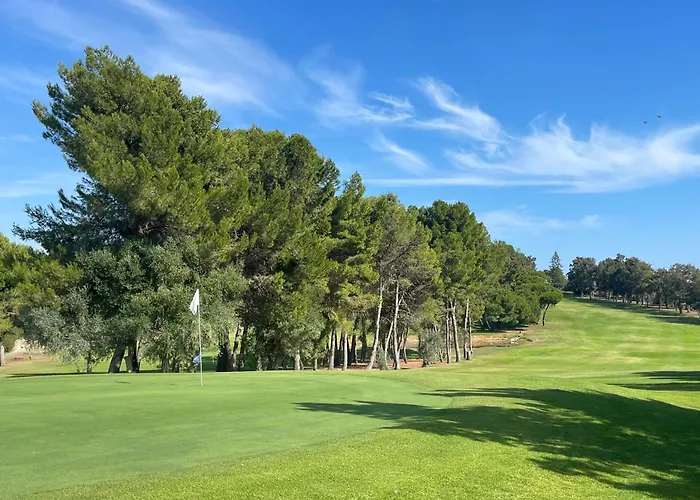 アパート Valentina アルヴォル